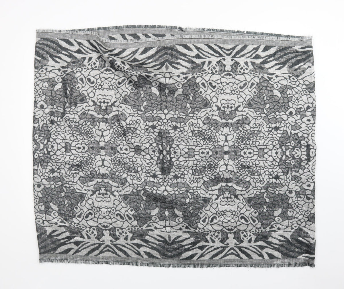 Preworn Womens Grey Floral Shawl/Wrap
