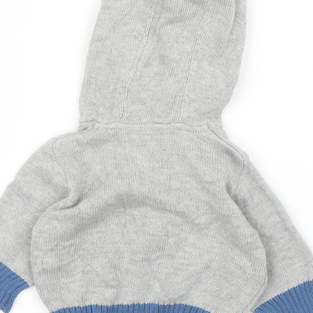 Brand and care label for Tu boys’ grey jumper, size 0-3, months