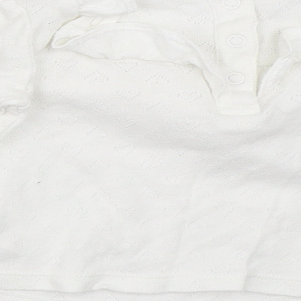 TU Girls White Basic T-Shirt Size 3-6 Months