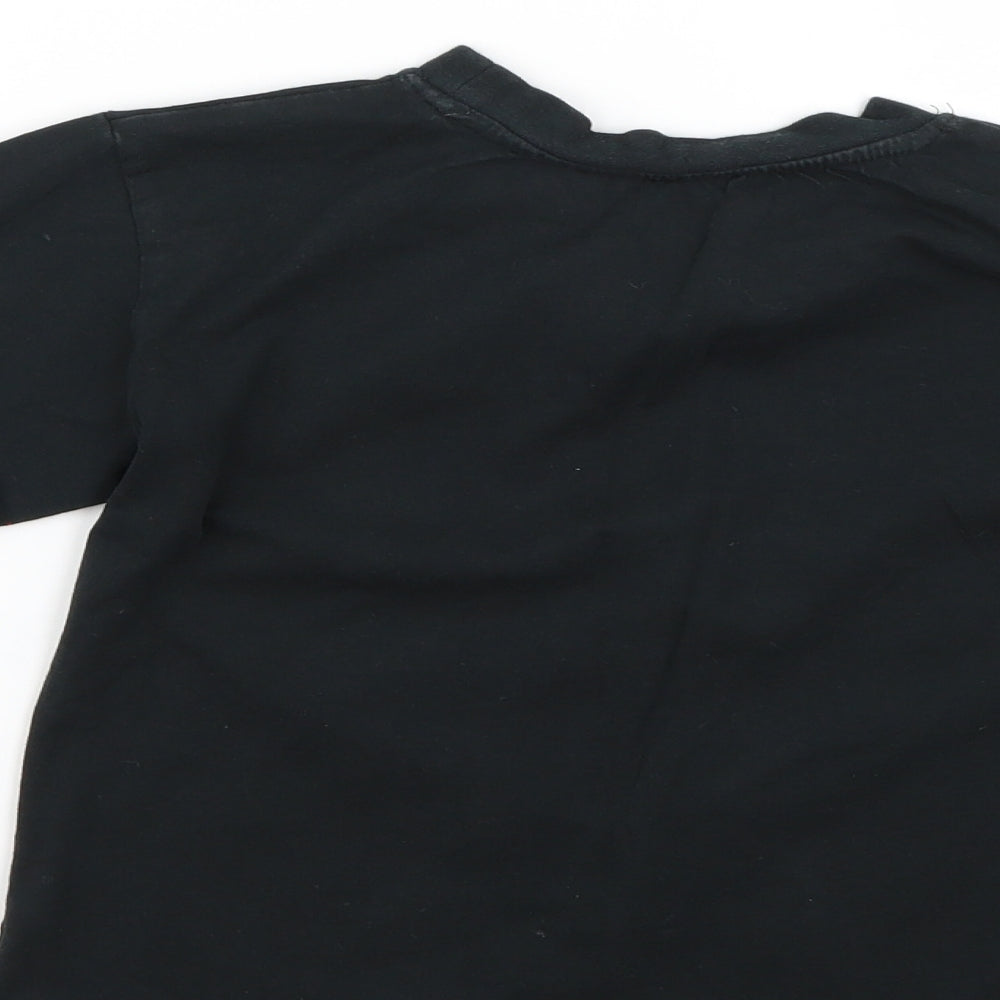 Preworn Boys Black Geometric Basic T-Shirt Size 5-6 Years