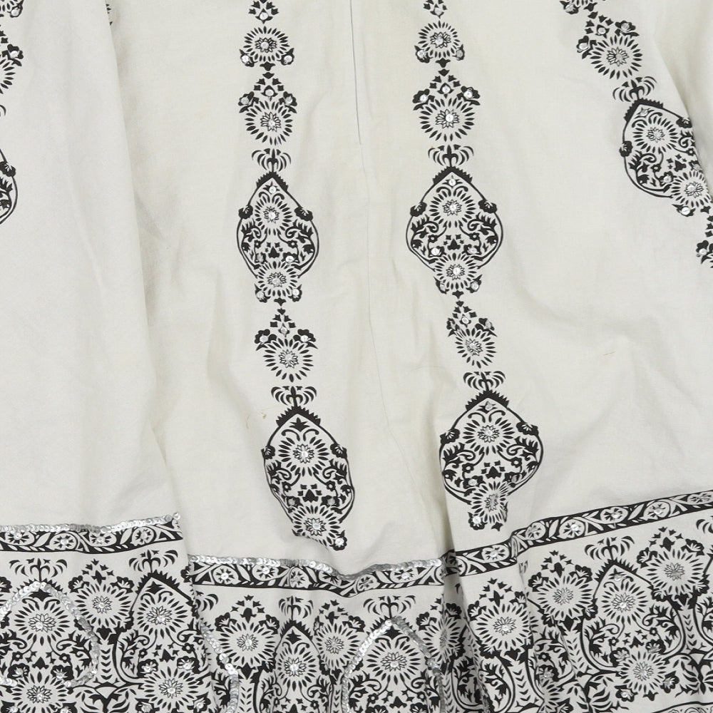 Preworn Womens White Flare Skirt Size 32 in