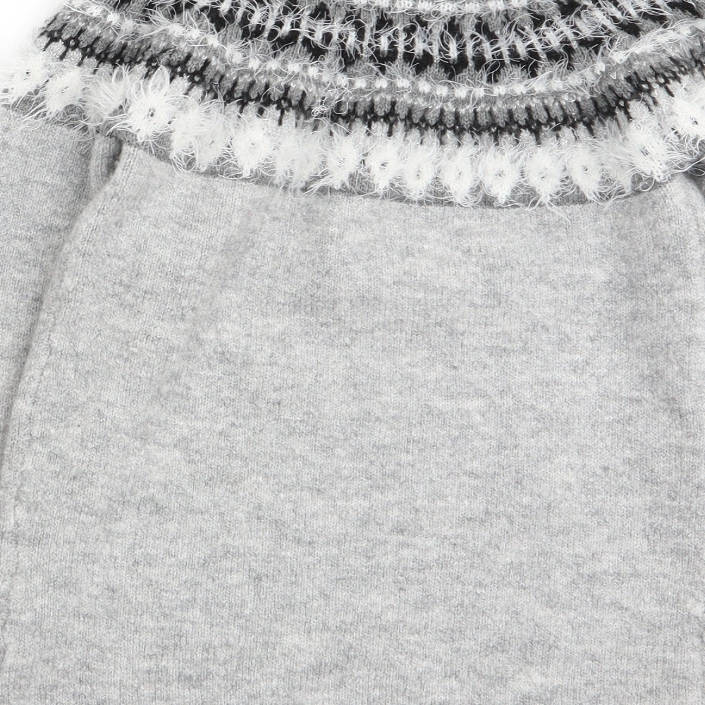 Primark Girls Grey Geometric Pullover Jumper Size 7-8 Years