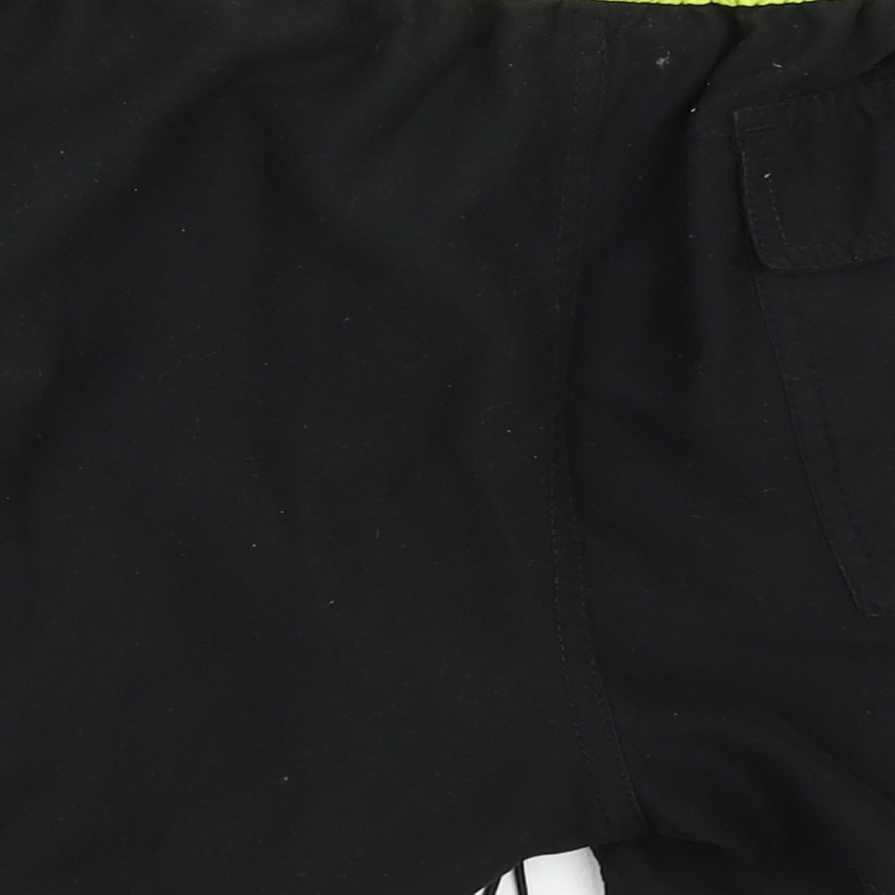 Native Youth Mens Black Athletic Shorts Size 36 in
