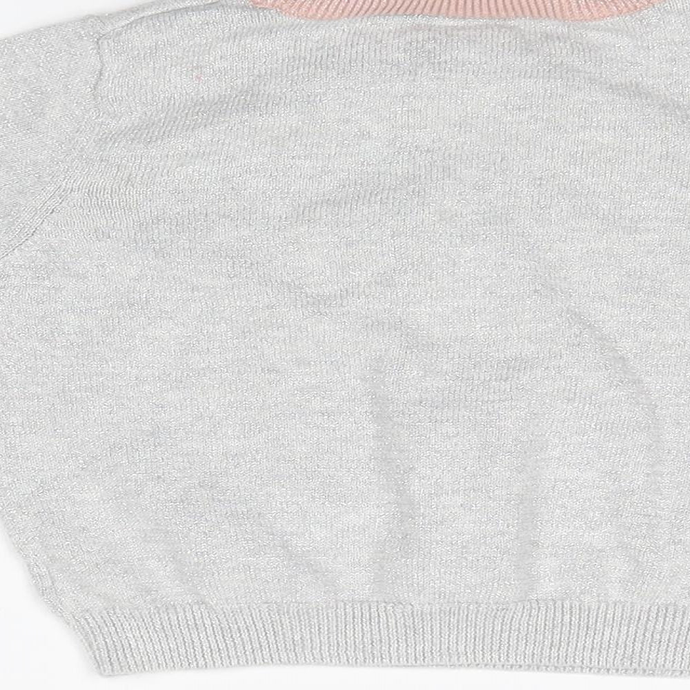 Brand and care label for Tu girls’ silver basic t-shirt, size 3, years