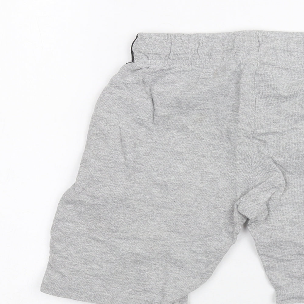 Preworn Boys Grey Sweat Shorts Size 7 Years