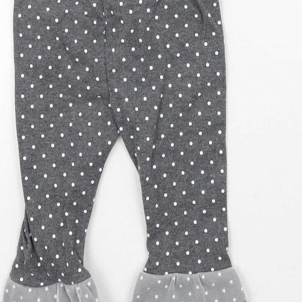 Preworn Girls Grey Polka Dot Capri Trousers Size 6-9 Months