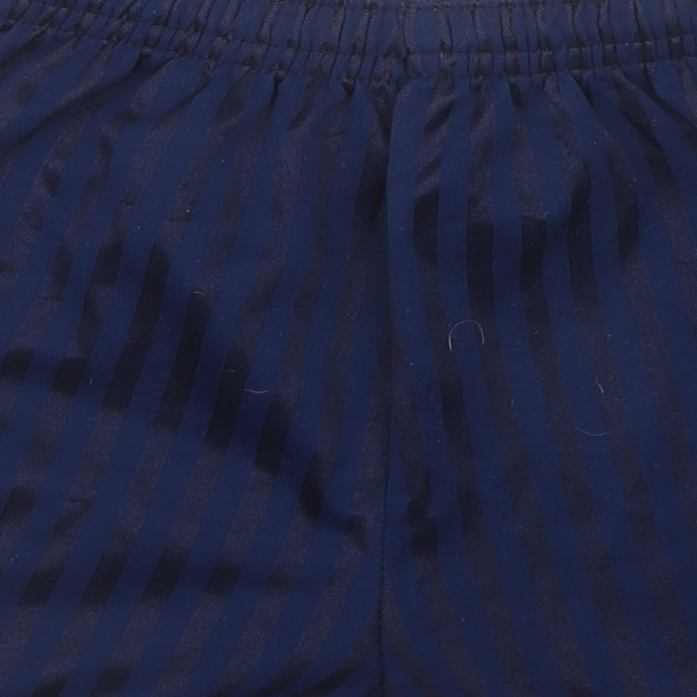 Preworn Girls Blue Sweat Shorts Size 5-6 Years