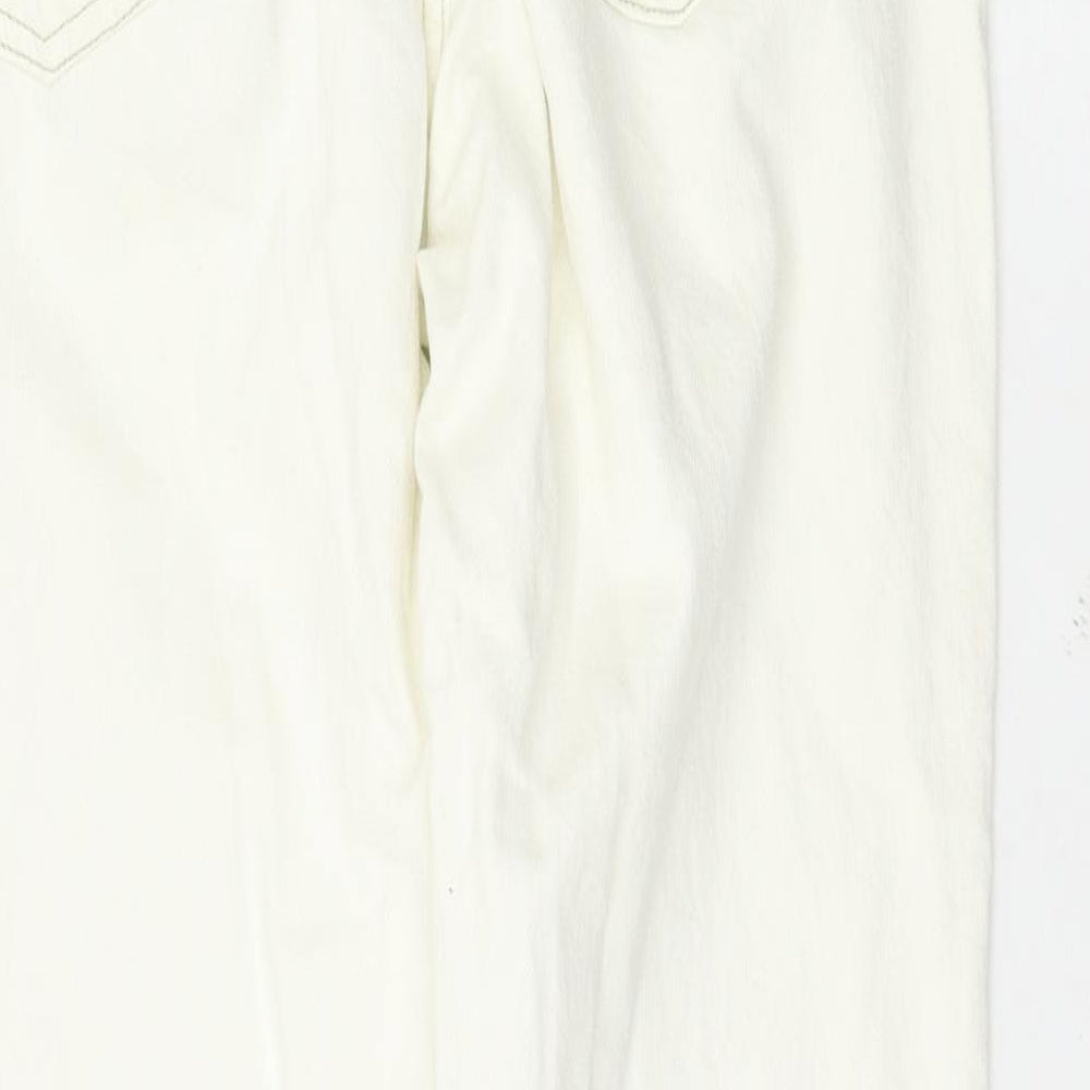 Preworn Womens White Straight Jeans Size 28 L32 in