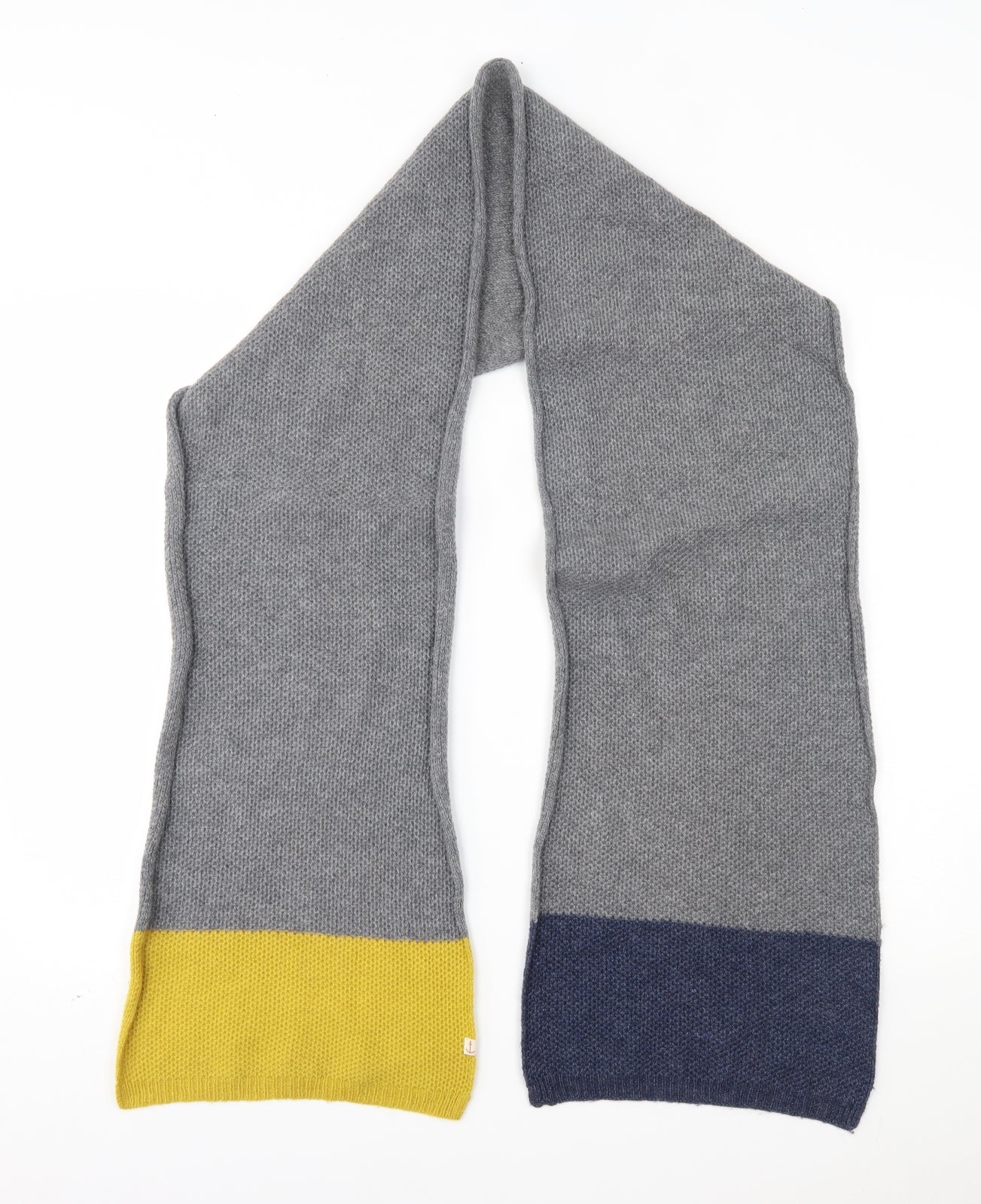 Preworn Womens Grey Scarf