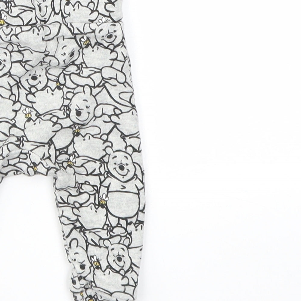 Preworn Baby Grey Animal Print Capri Leggings Size 3-6 Months
