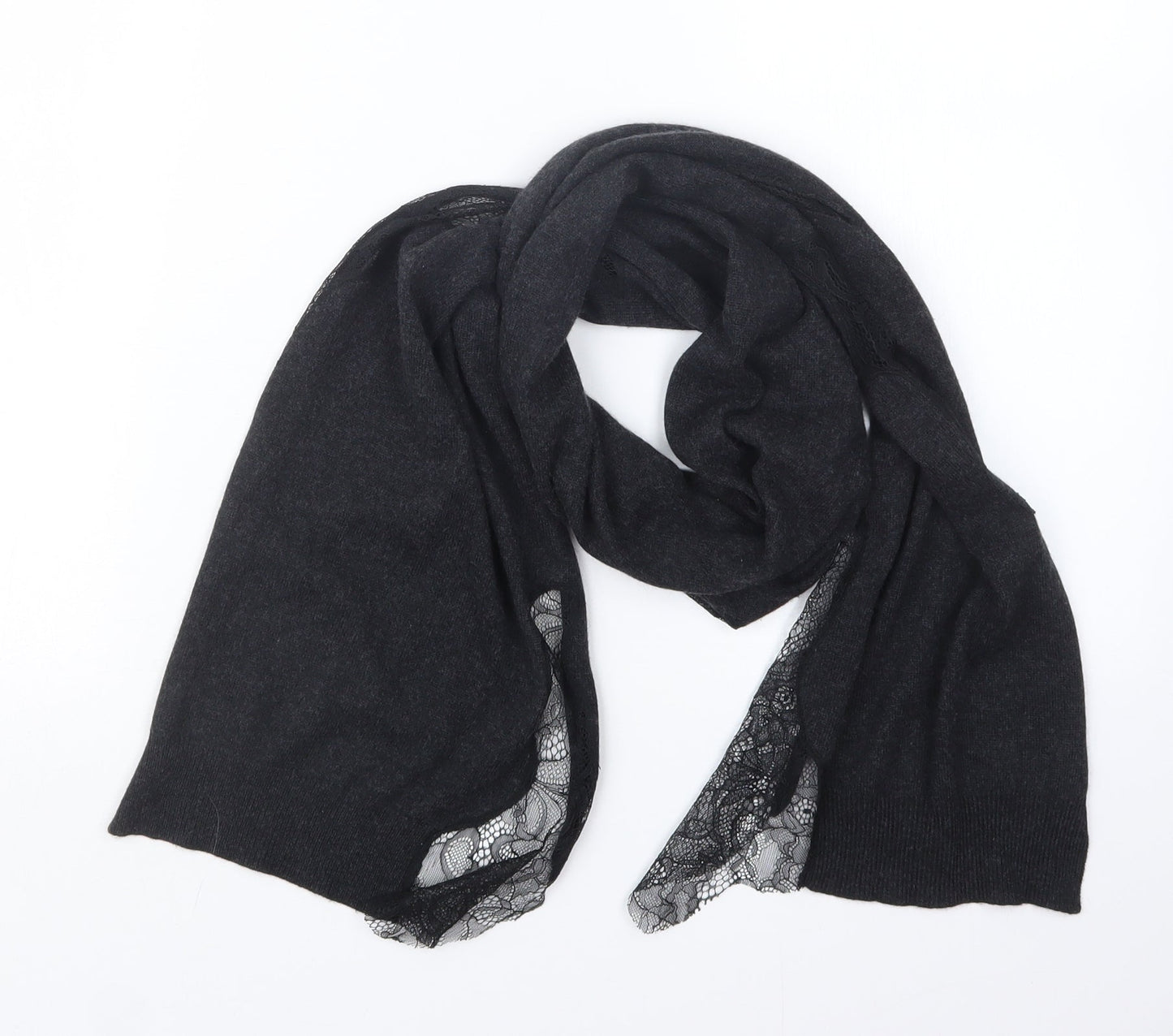 Preworn Womens Grey Knit Scarf