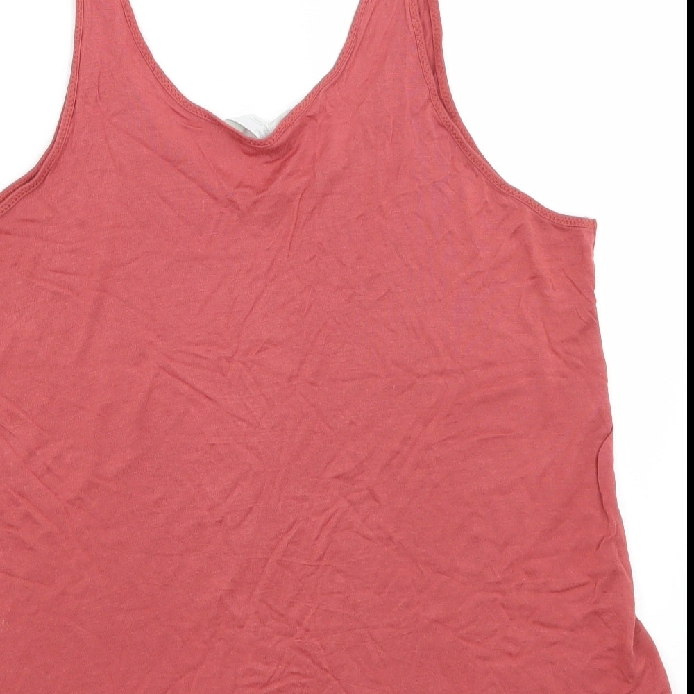 Shop One Womens Red Basic Tank Size L