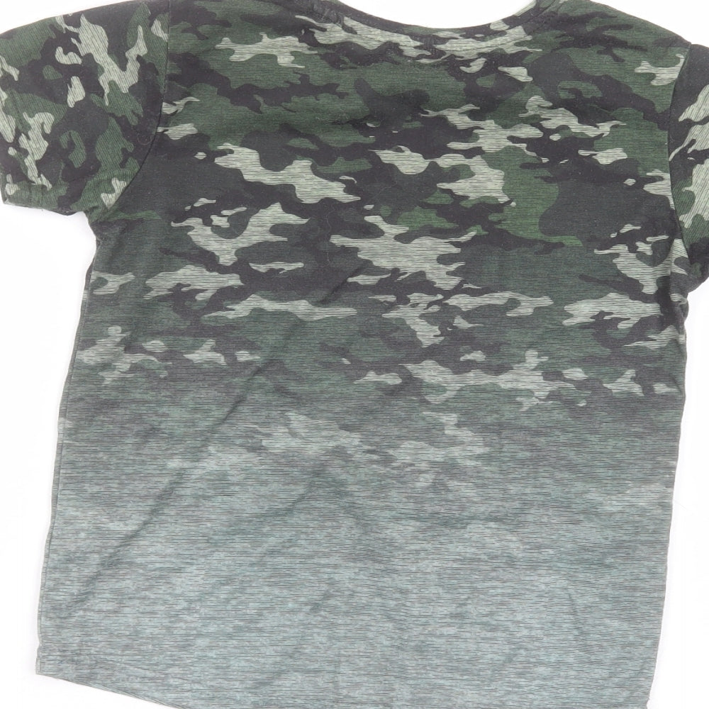 Primark Boys Green Basic T-Shirt Size 7-8 Years