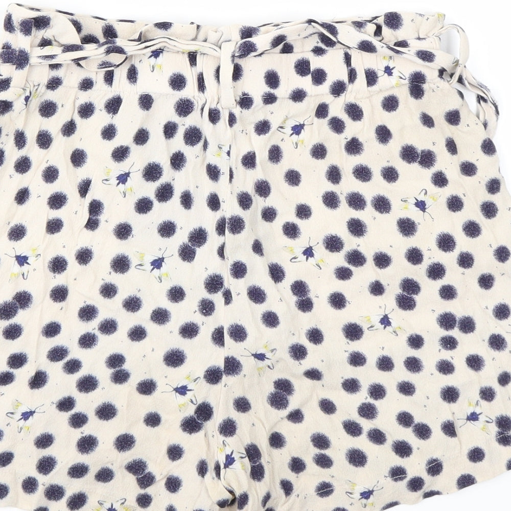 H&M Womens Ivory Cut-Off Shorts Size 4 - STRECHY WAISTBAND