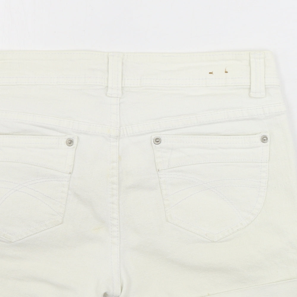 Preworn Womens Ivory Cut-Off Shorts Size 10