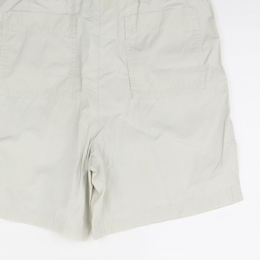 Preworn Womens Ivory Chino Shorts Size 32 in