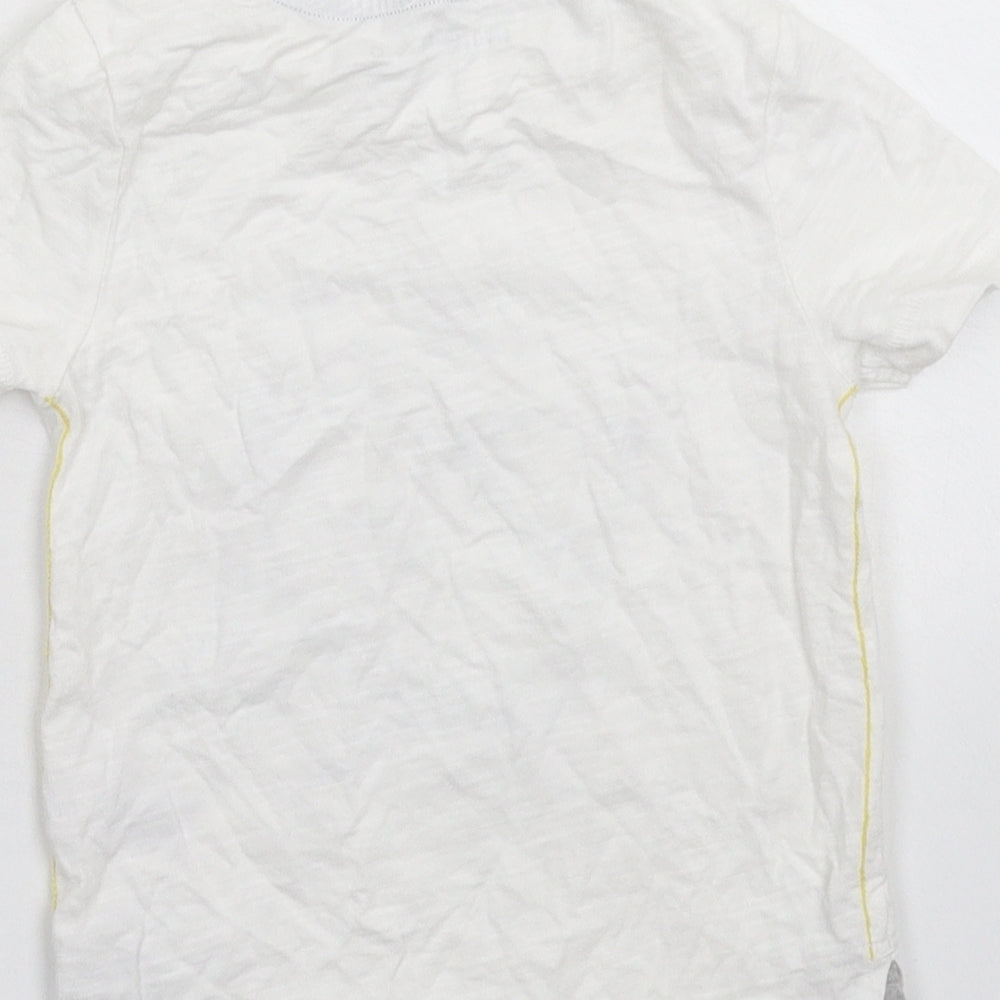 Nutmeg Baby White Basic T-Shirt Size 12-18 Months