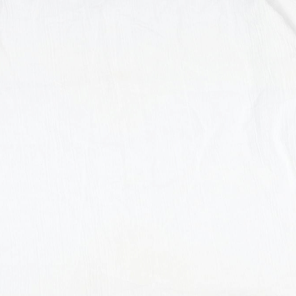 Preworn Mens White Button-Up Size L Round Neck
