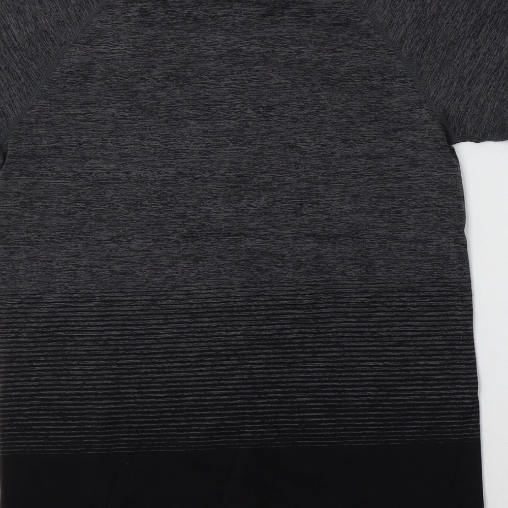 Club la Womens Grey Polyester Basic T-Shirt Size S Crew Neck