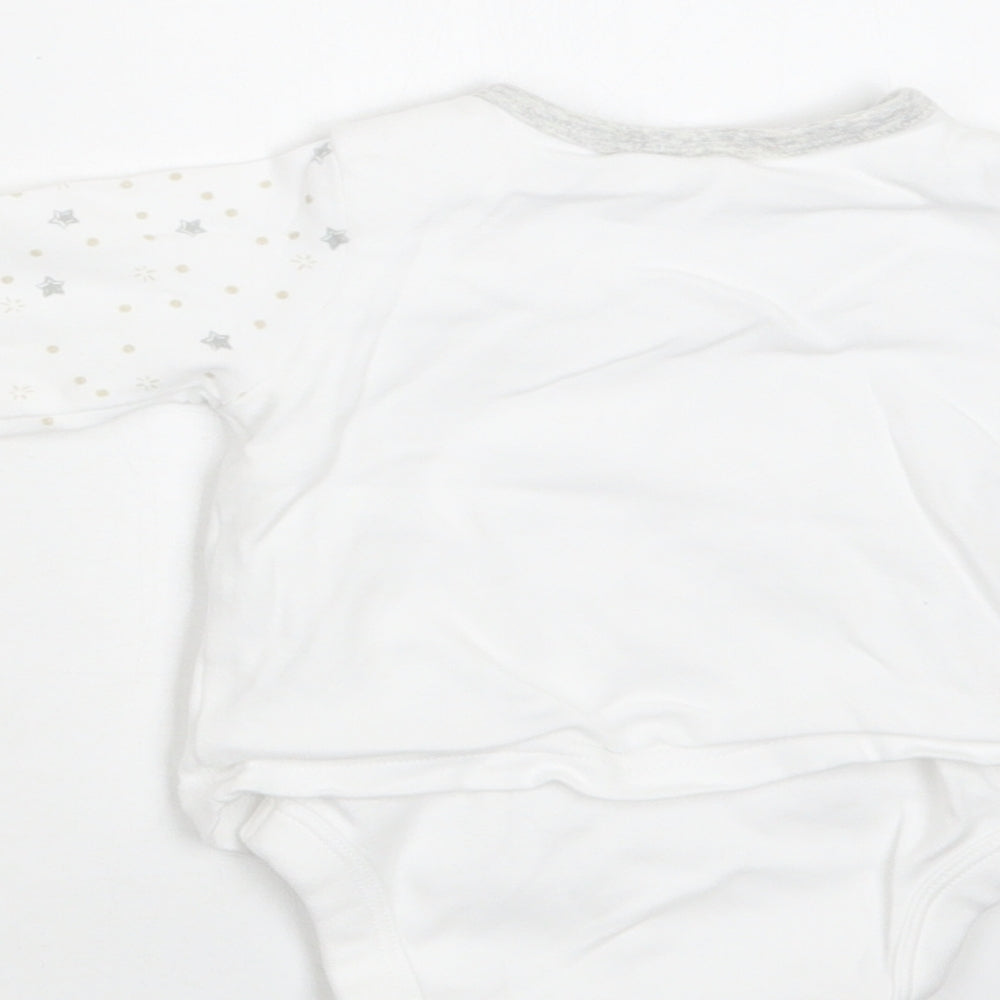 M & Co Baby White Geometric Cotton Romper One-Piece Size 6-9 Months Snap - Star Print