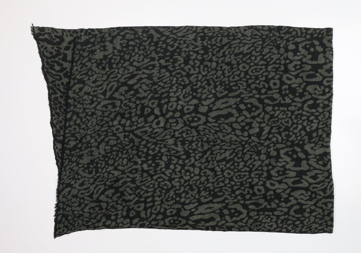 Preworn Womens Green Animal Print Shawl/Wrap