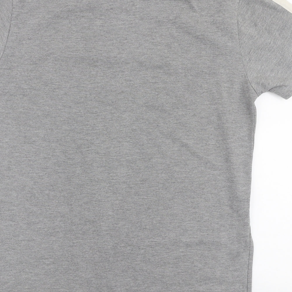 Closure Mens Grey Polyester T-Shirt Size S Round Neck