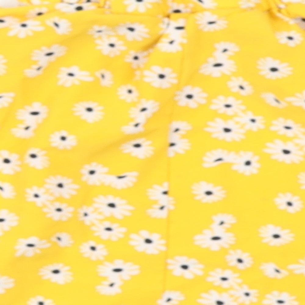 Preworn Girls Yellow Vinyl A-Line Skirt Size 2 Years