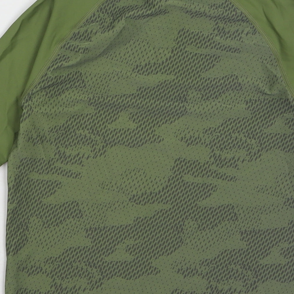 Marks & Spencer Boys Green Camouflage Polyamide Basic T-Shirt Size 7-8 Years Round Neck Pullover