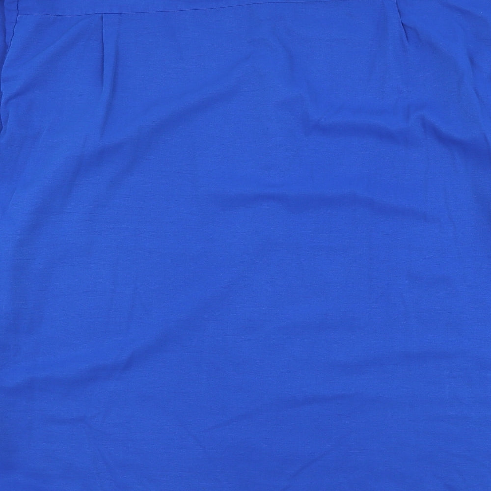 A Mans Womens Blue Polyester Basic Button-Up Size L Round Neck