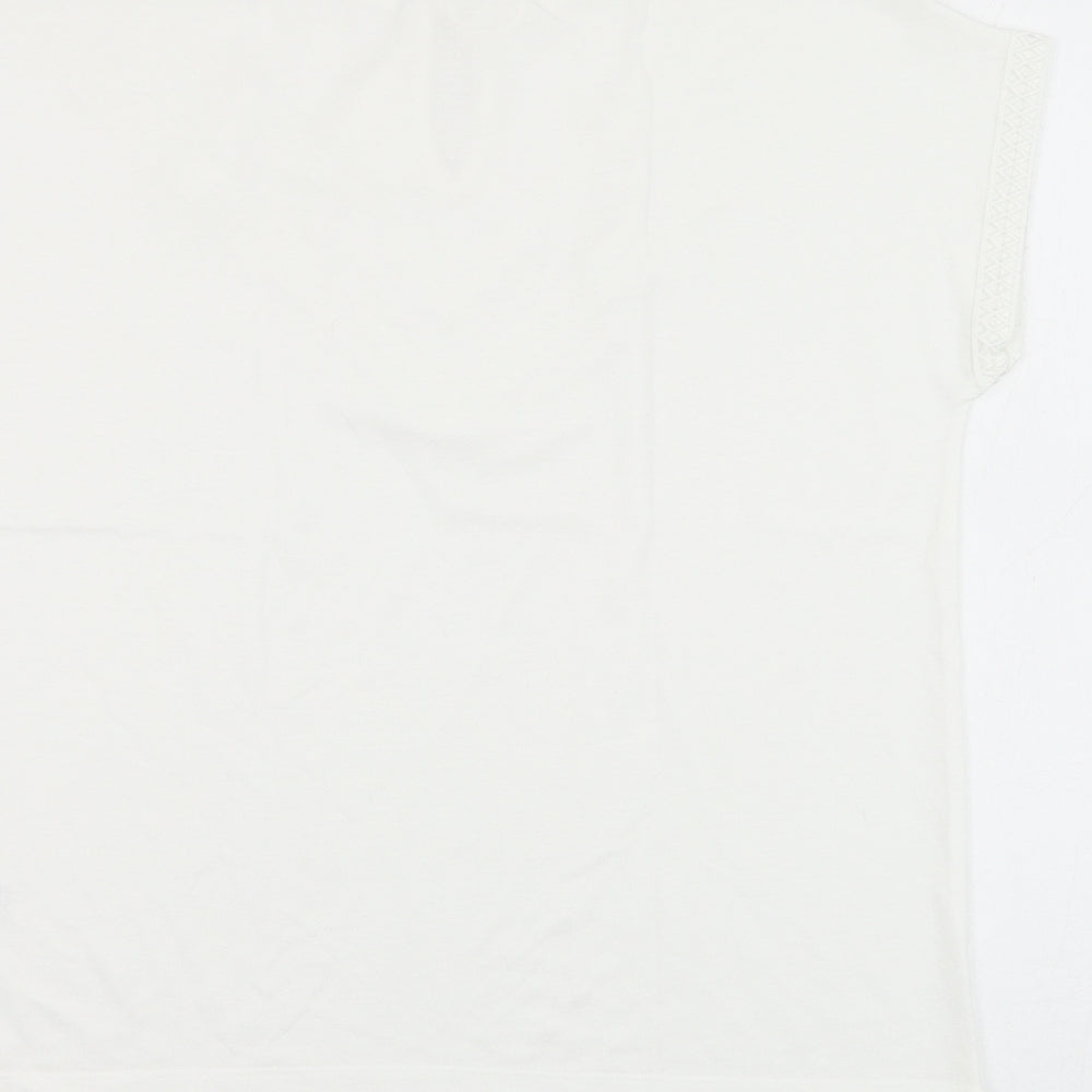 Gallery Womens White Polyester Basic Blouse Size S Round Neck