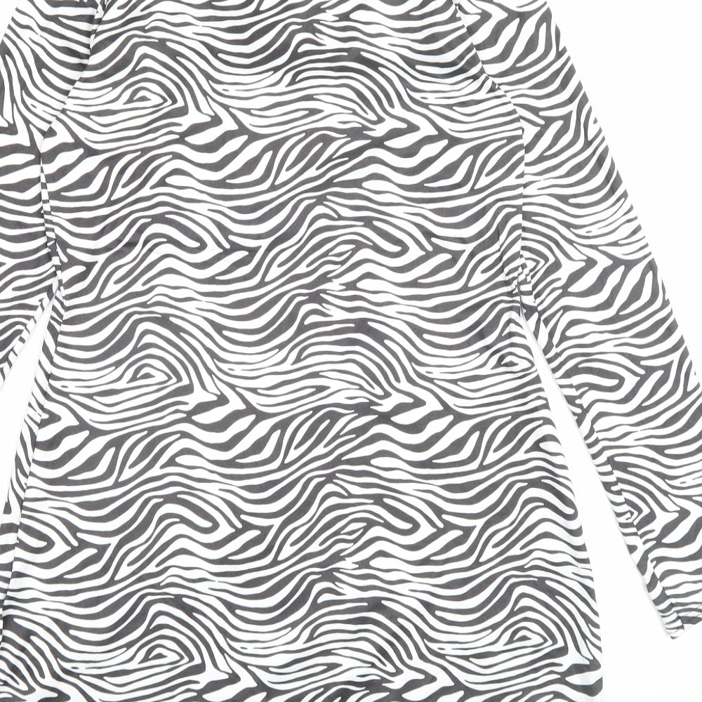 Wednesdays Girl Womens White Animal Print Polyester A-Line Size M Scoop Neck Pullover