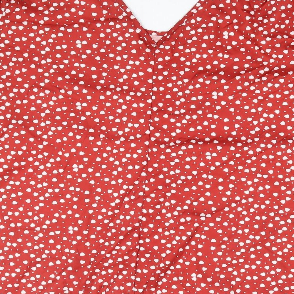 Preworn Womens Red Geometric Polyester Basic Blouse Size M Scoop Neck - Love Heart Print