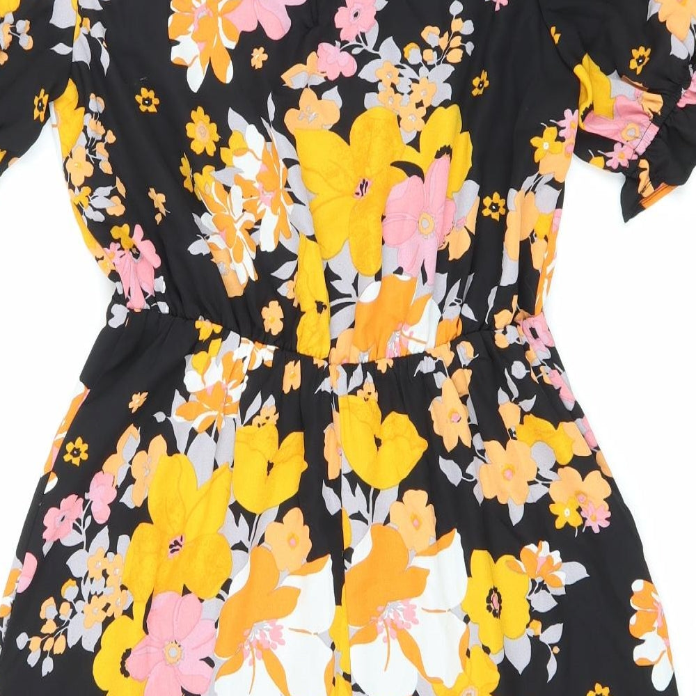 Preworn Womens Black Floral Polyester Fit & Flare Size 6 Round Neck Button
