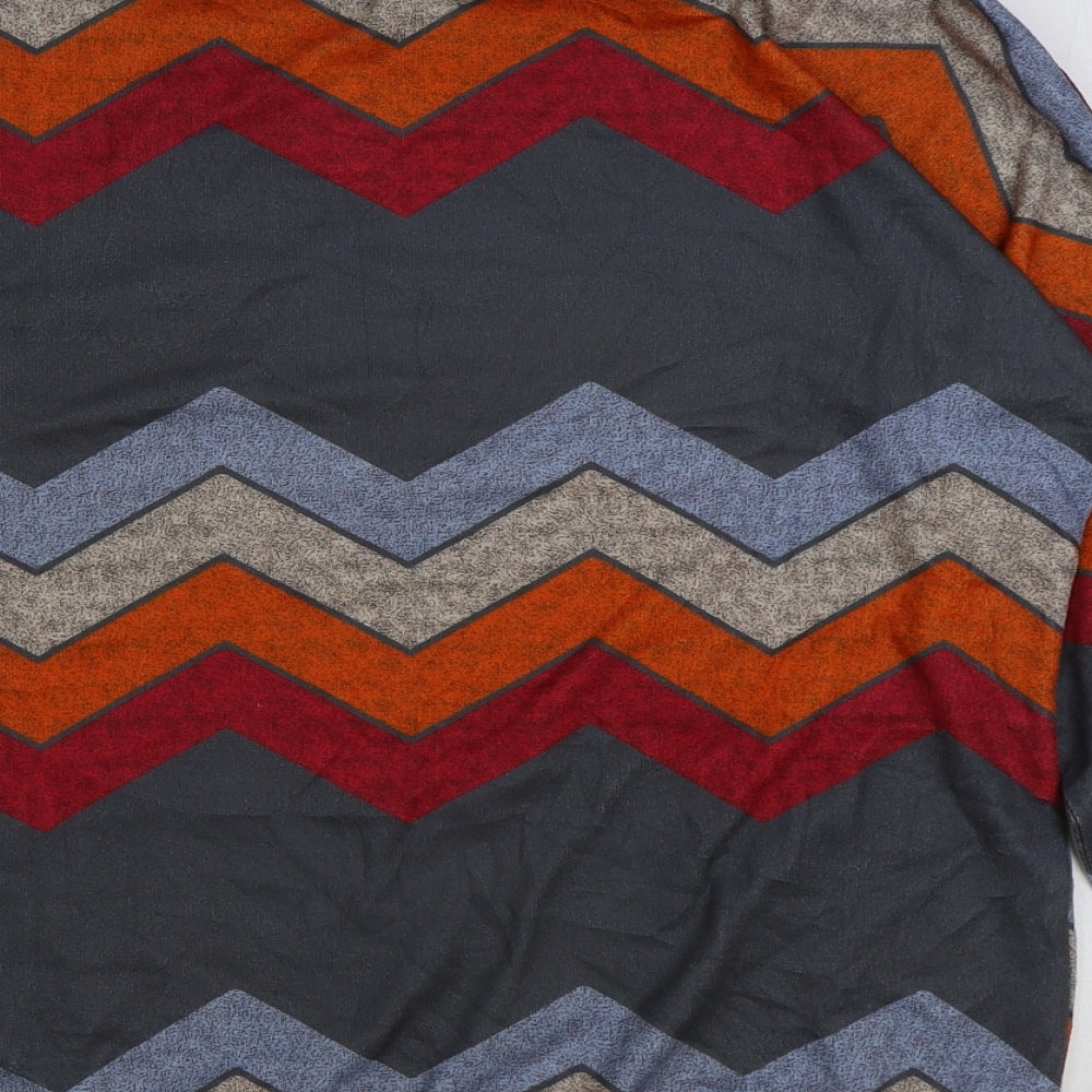 Preworn Womens Multicoloured Geometric Polyester Basic T-Shirt Size M Round Neck