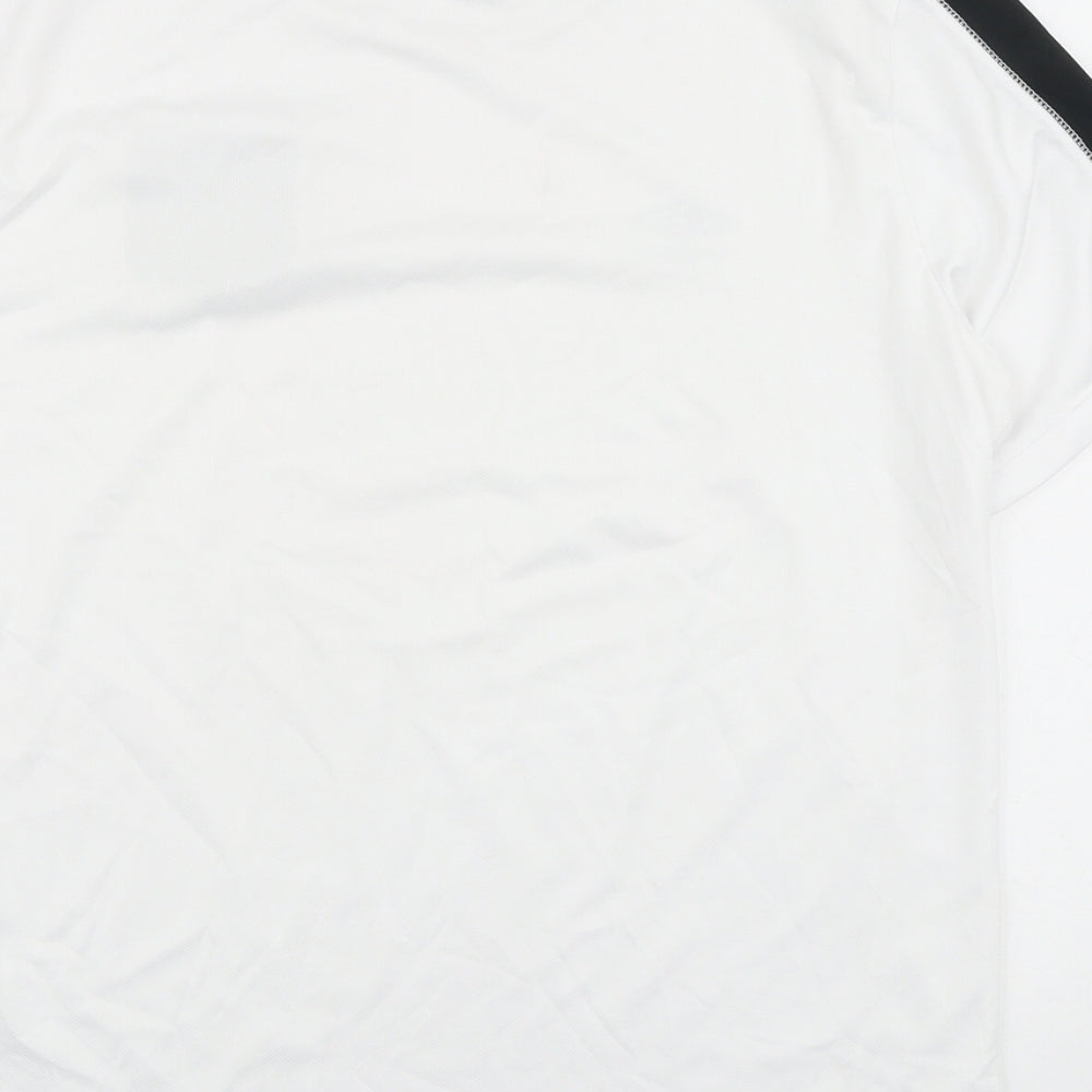 Umbro Mens Silver Polyester Basic T-Shirt Size S Round Neck Pullover