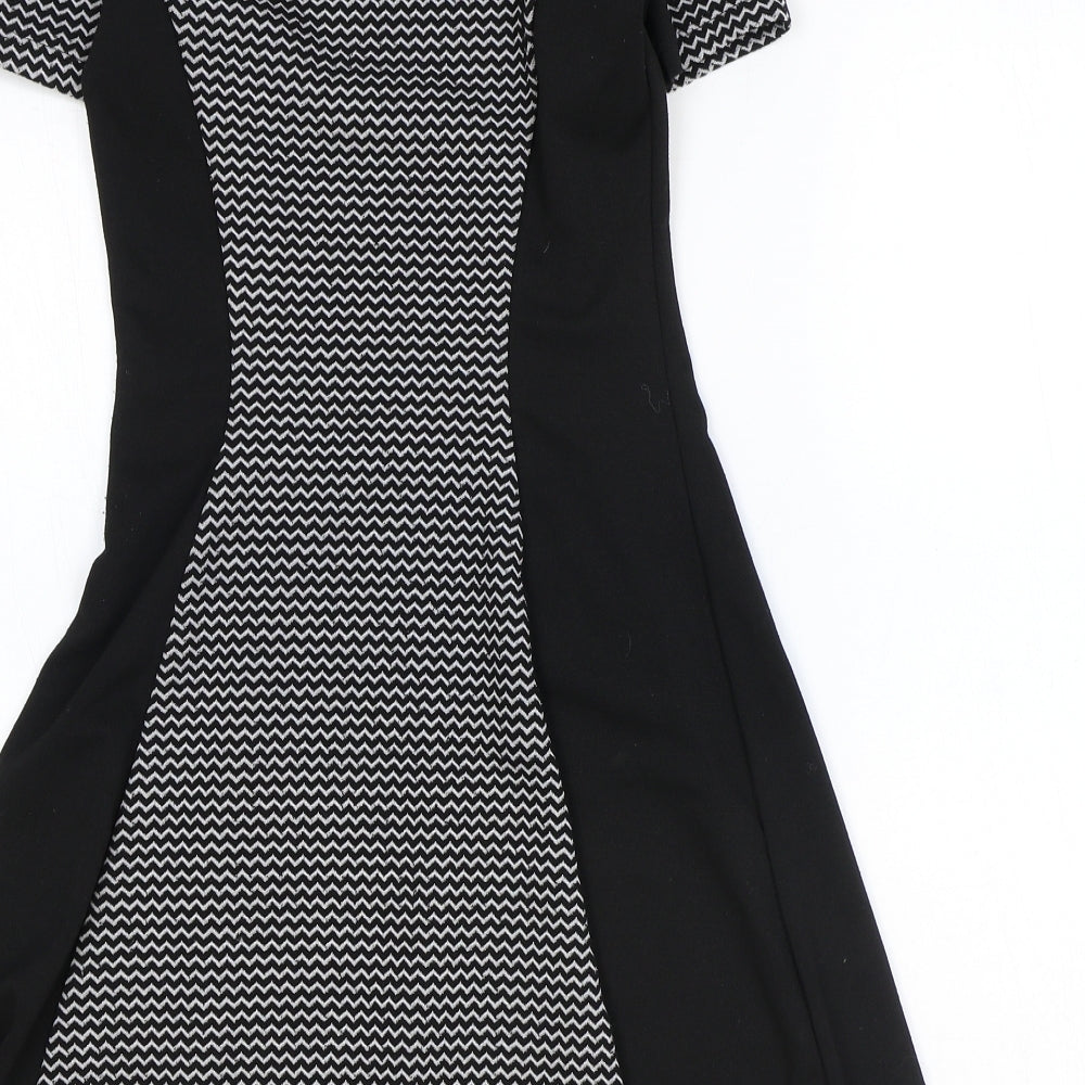 Divided by H&M Womens Black Geometric Polyester A-Line Size 8 Scoop Neck Pullover