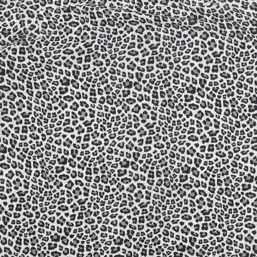 H&M Womens White Animal Print Polyester Basic Button-Up Size M Collared - Leopard print