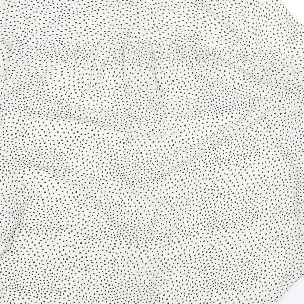 H&M Womens White Geometric Polyester Basic Button-Up Size 6 Collared