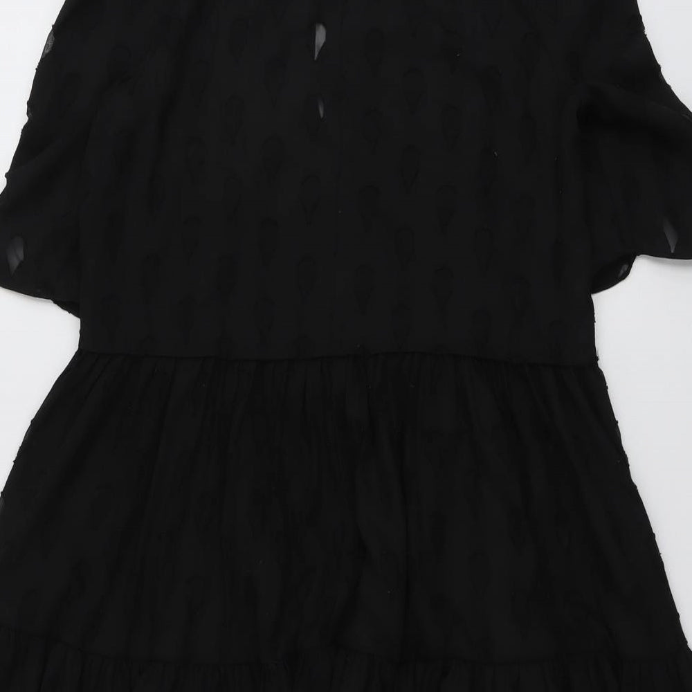 H&M Womens Black Geometric Polyester Trapeze & Swing Size 6 Round Neck Button