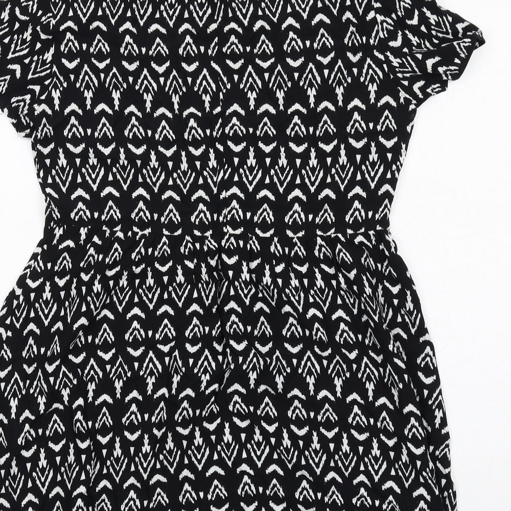 H&M Womens Black Geometric Viscose A-Line Size 8 Round Neck Pullover