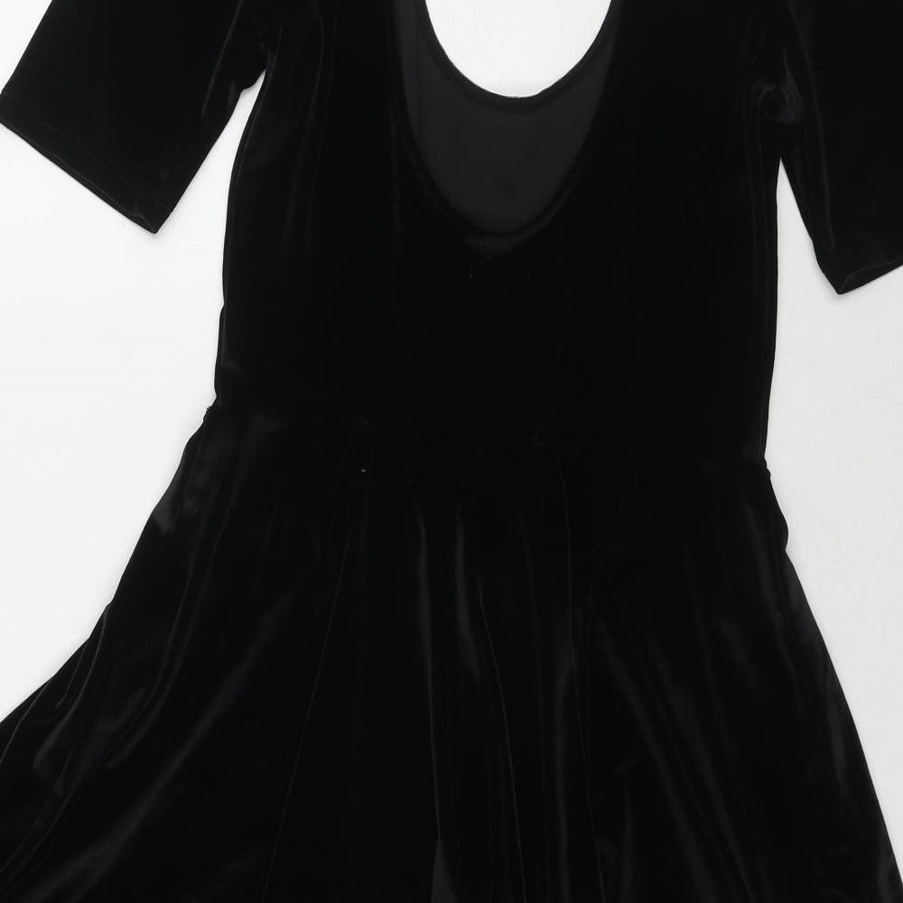 Kimchi Blue Womens Black Polyester A-Line Size M Scoop Neck Pullover