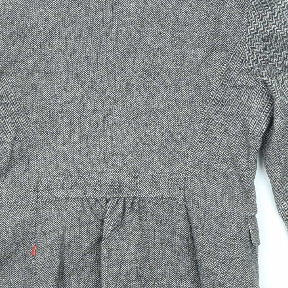 Brand and care label for Vackrox women’s grey wool jacket blazer, size UK 8