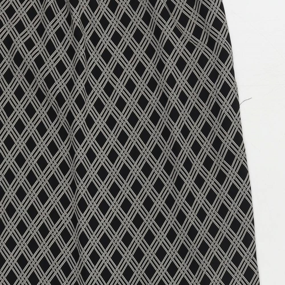 H&M Womens Black Geometric Polyester Shift Size 6 V-Neck Pullover