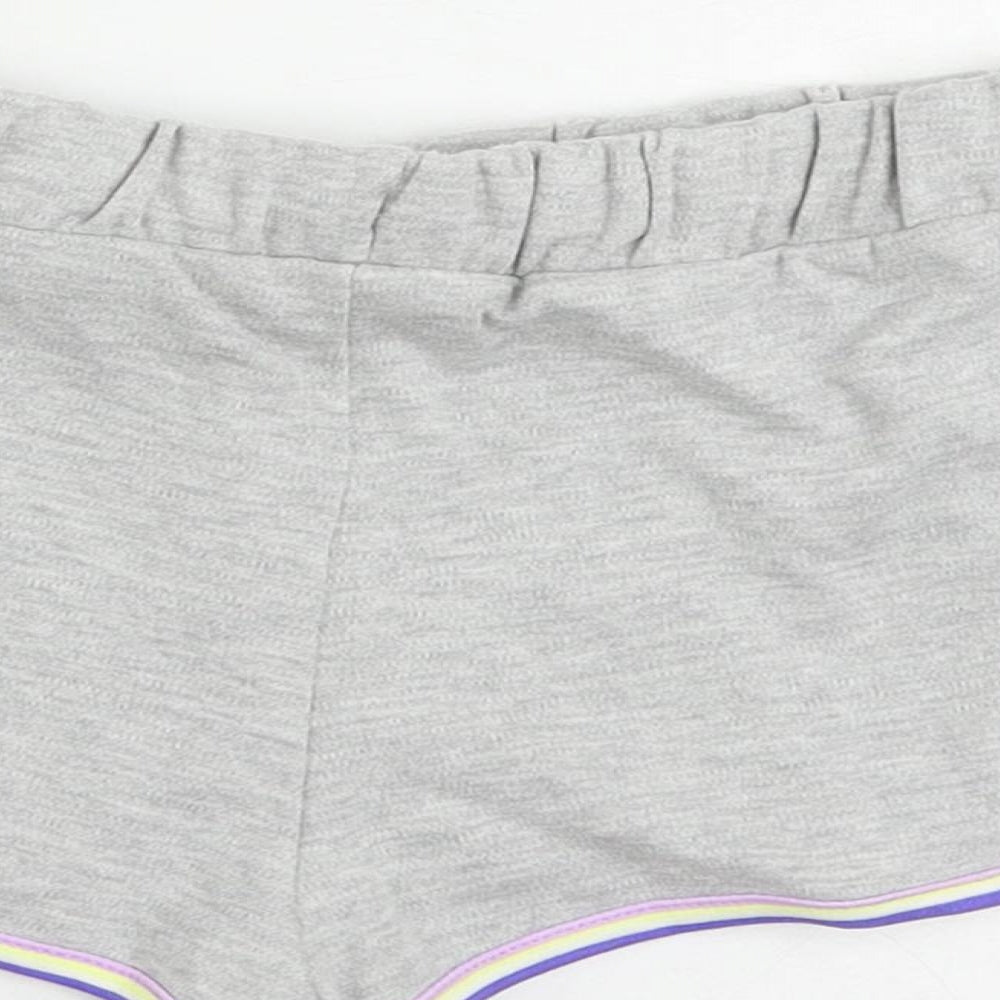 Marks & Spencer Girls Grey Cotton Sweat Shorts Size 6-7 Years Regular Drawstring - Contrasting Trim