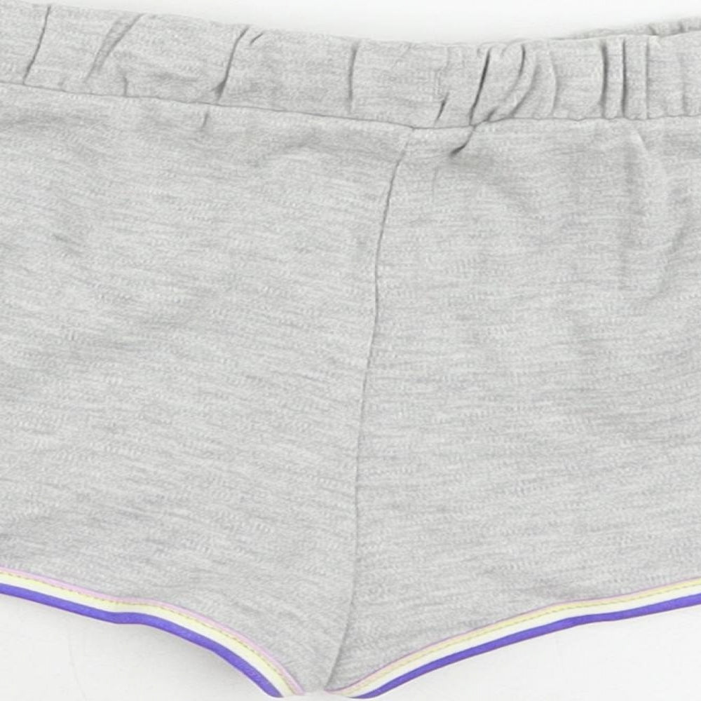 Marks & Spencer Girls Grey Cotton Sweat Shorts Size 6-7 Years Regular Drawstring - Contrasting Trim