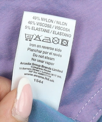 Essence Women's Purple Button-Up Shirt Size 18