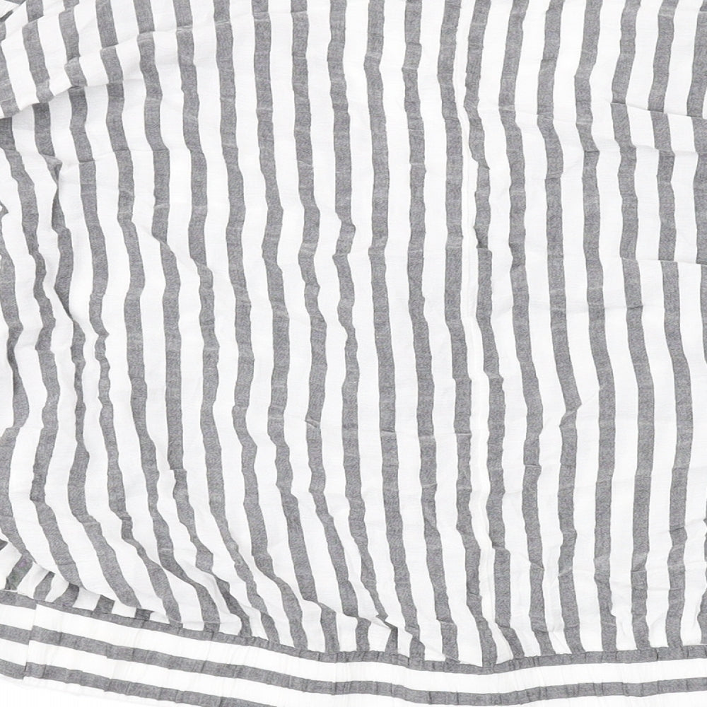 Bershka Womens White Striped Viscose Basic Blouse Size L V-Neck