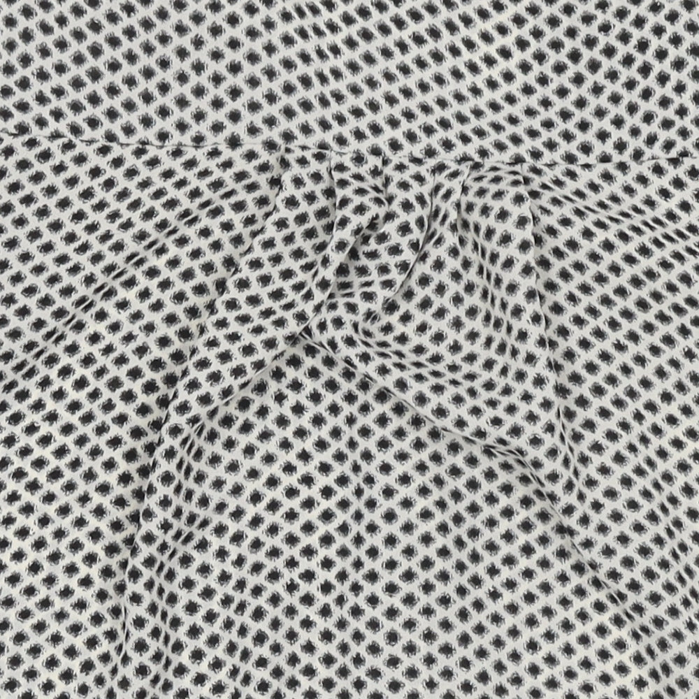 H&M Womens White Geometric Polyester Basic Button-Up Size 4 V-Neck