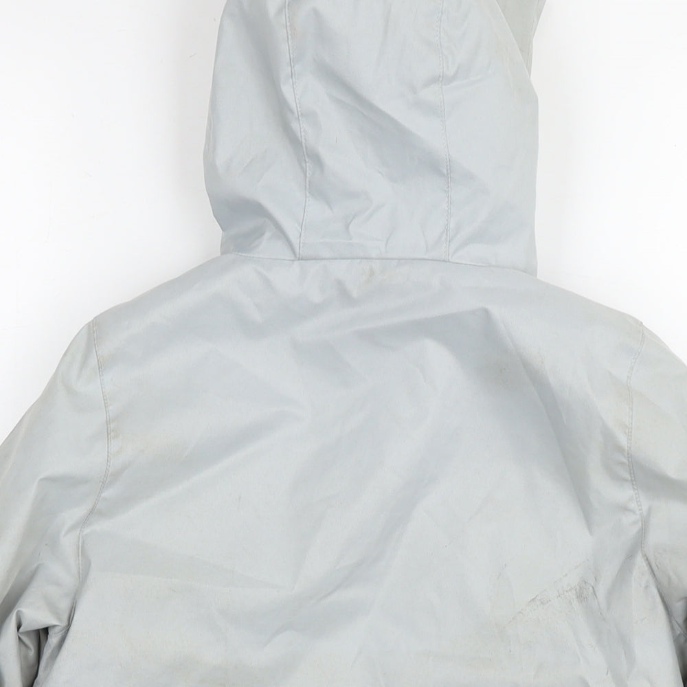 Brand and care label for Decathlon girls’ grey windbreaker jacket, size 6, years zip