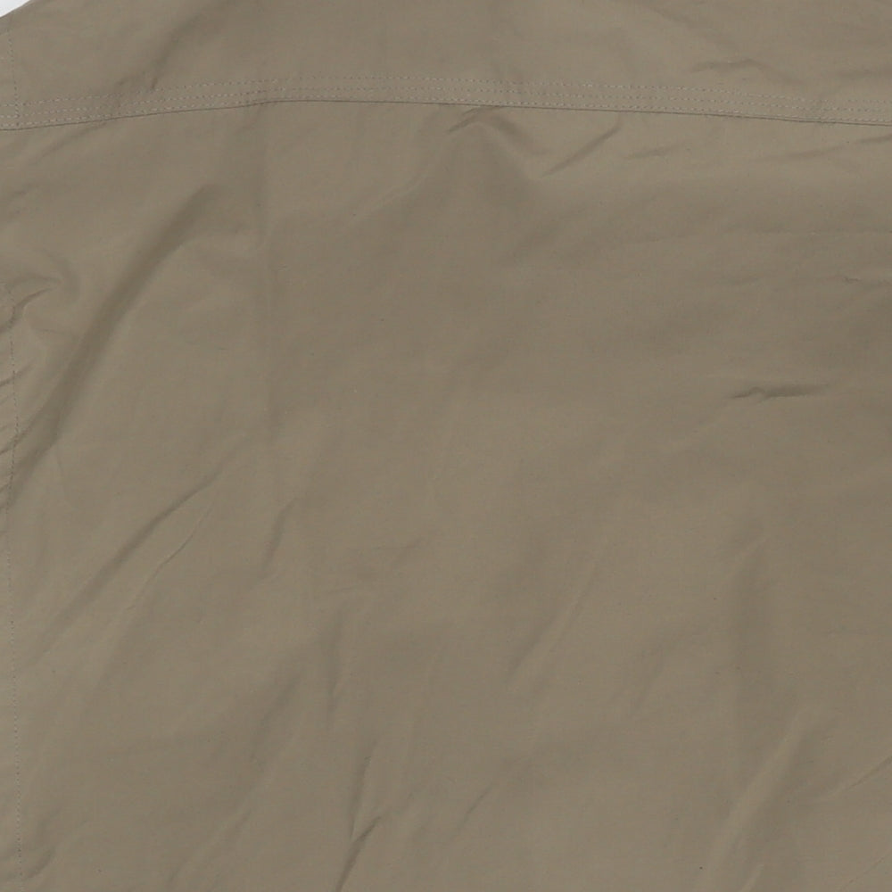 Brand and care label for Atlantic Bay men’s brown jacket, size XL, zip